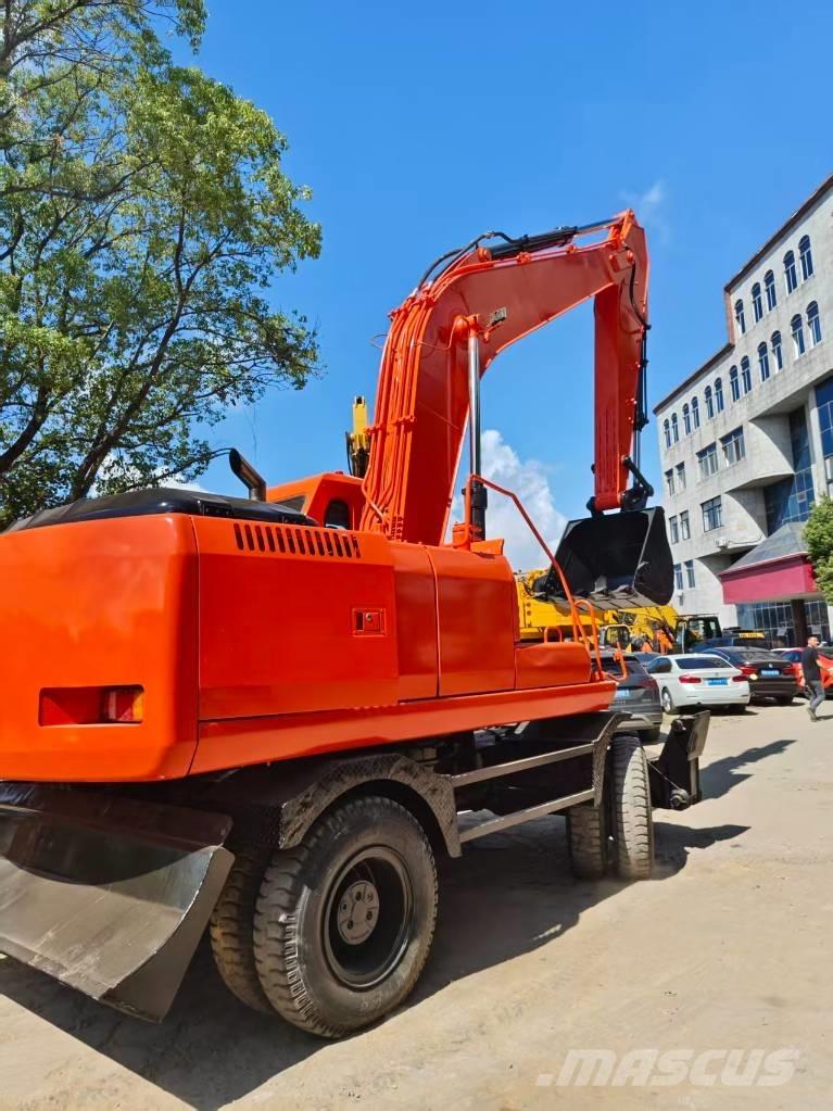 Doosan DH 210 W-7 Колесни екскаватори