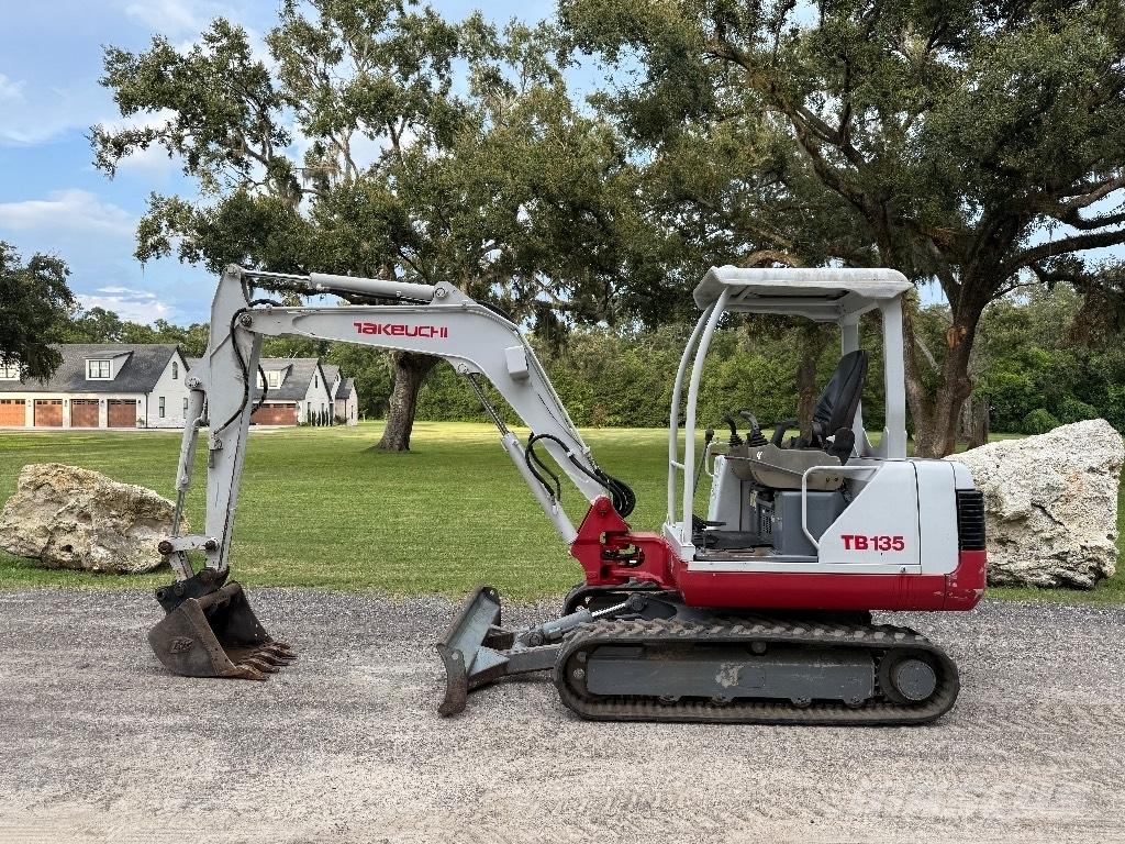 Takeuchi TB 135 Мини екскаватори < 7 т