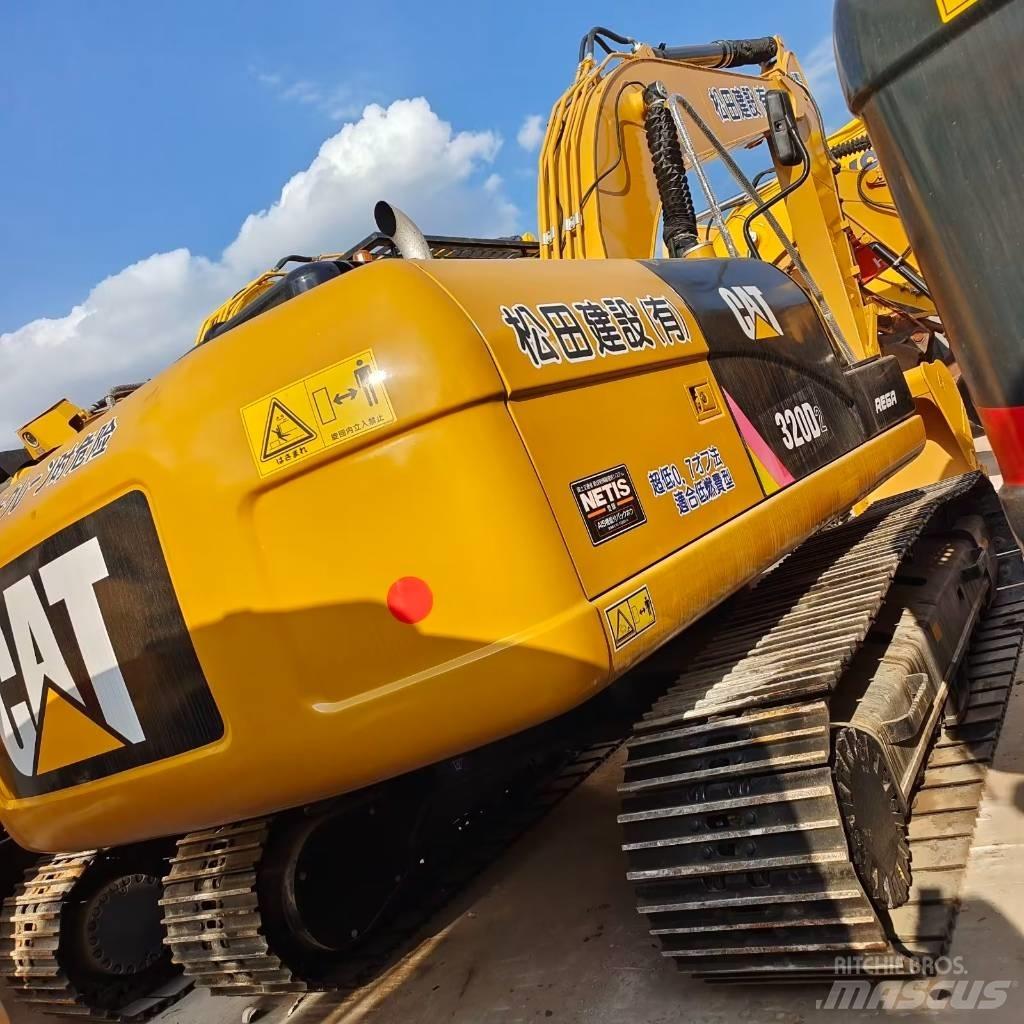 CAT 320 D Верижен екскаватор