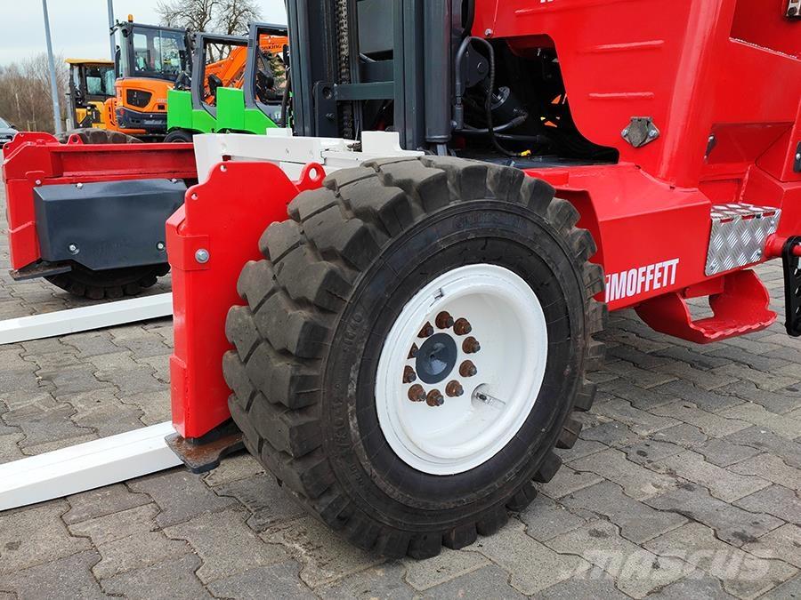 Moffett M5 20.3 Моторизирани високоповдигачи с открити платформи
