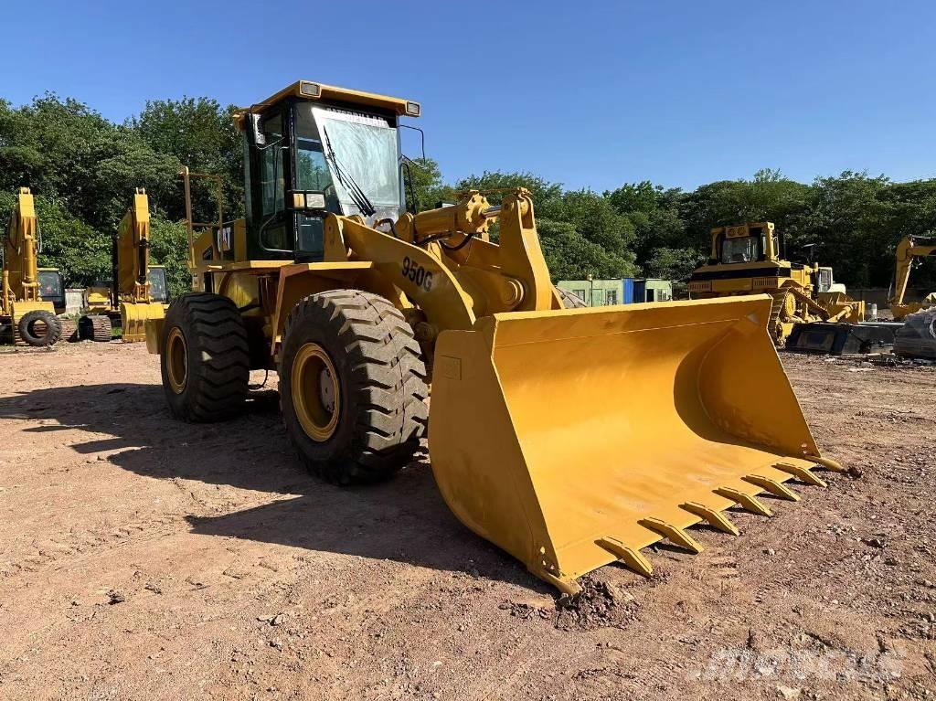 CAT 950G Колесни товарачи