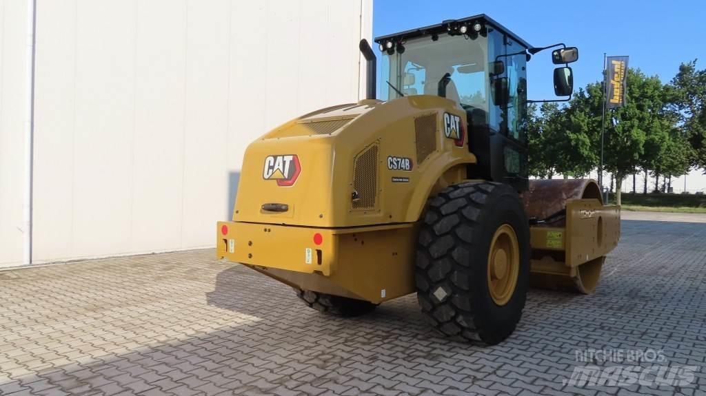 CAT CS74B Еднобарабанни ролки
