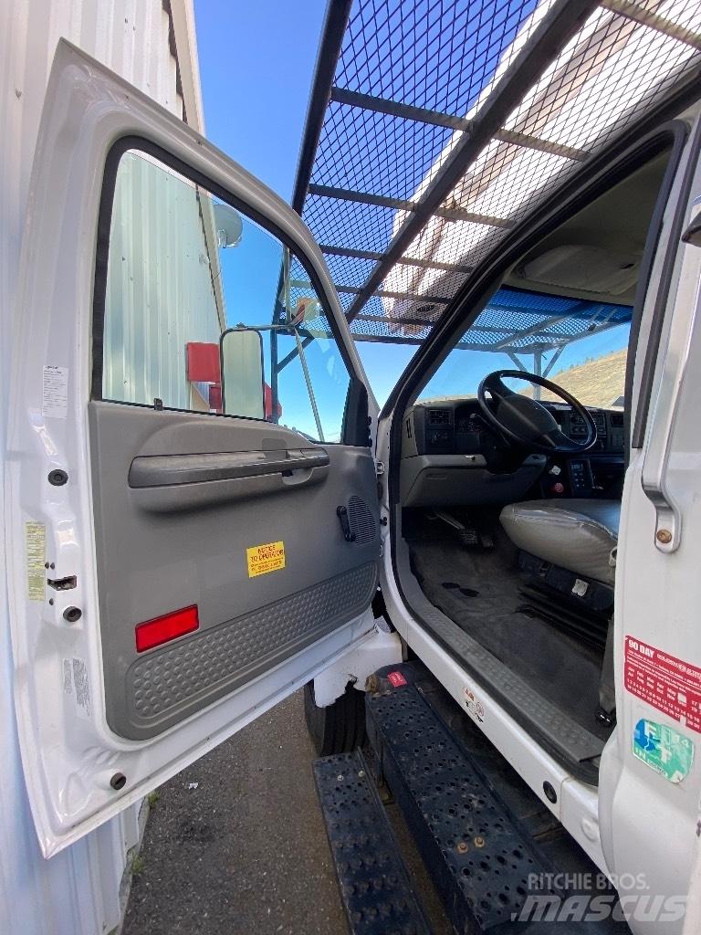 Ford F 750 SD Моторизирани платформи с талига