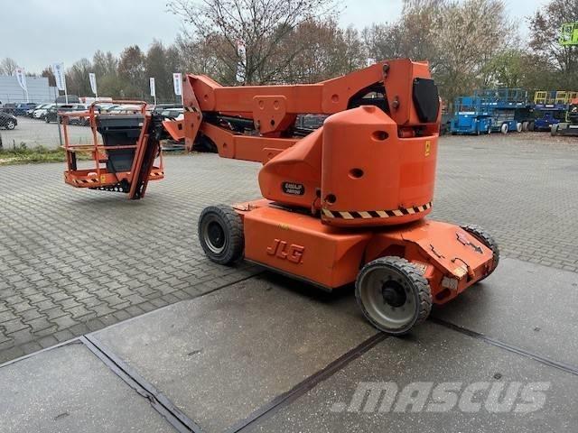 JLG E 400 AJPN Съчленени стрелови подемници