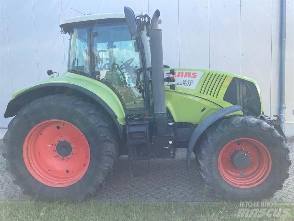 CLAAS AXION 840 Трактори