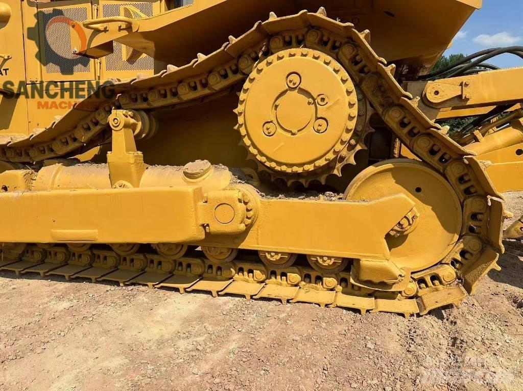 CAT D 8 R Верижни булдозери
