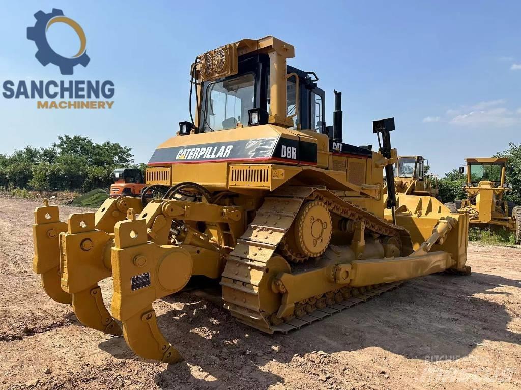 CAT D 8 R Верижни булдозери
