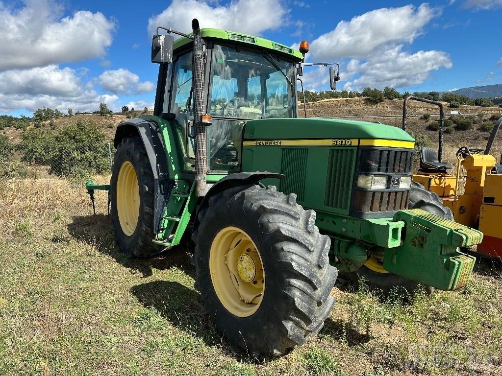 John Deere 6810 Трактори