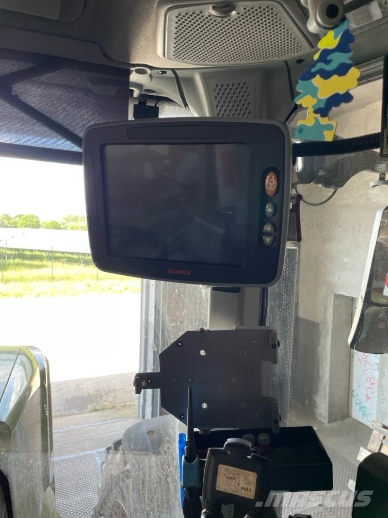 CLAAS Axion 870 Трактори