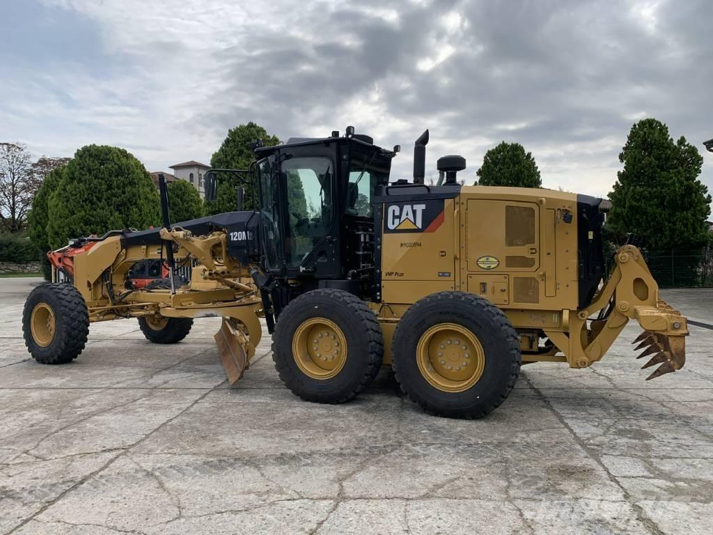 CAT 120 M 2 Грейдери