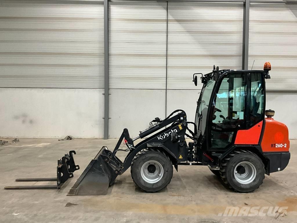 Kubota RT 260-2 Колесни товарачи