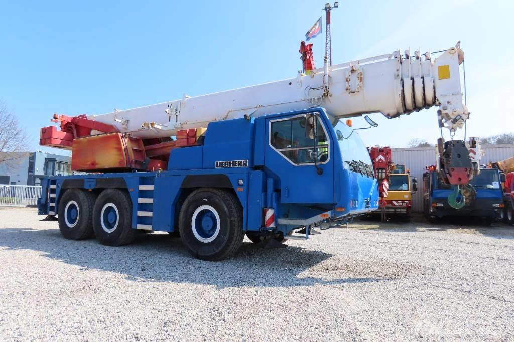 Liebherr LTM 1055-1 Всъдеходни кранове