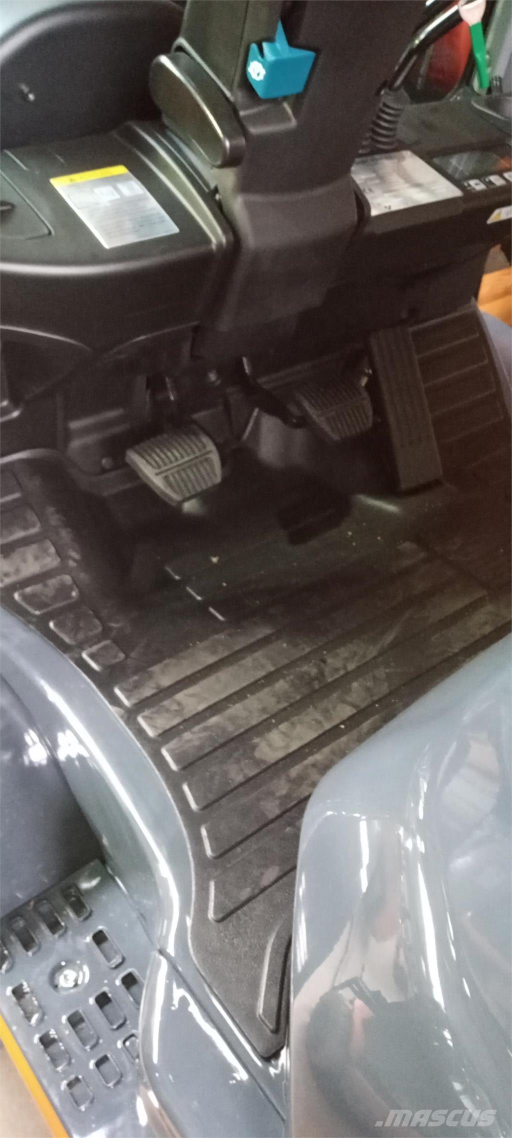 Toyota 52-8FDF30 Дизелови камиони