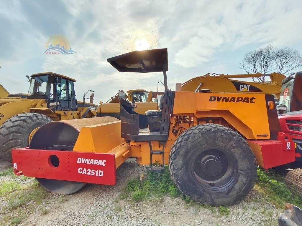 Dynapac CA 251 D Еднобарабанни ролки
