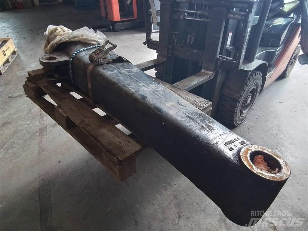 John Deere Cf885 Претоварващи кранове