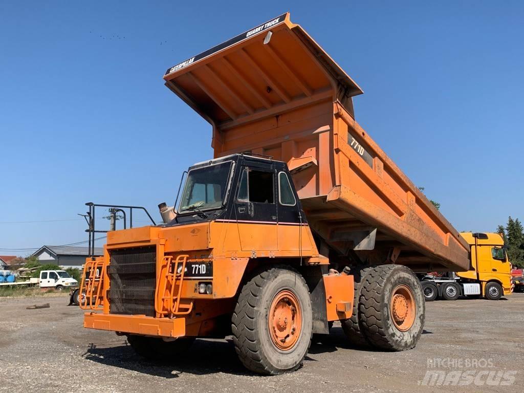 CAT 771 D Твърди самосвали
