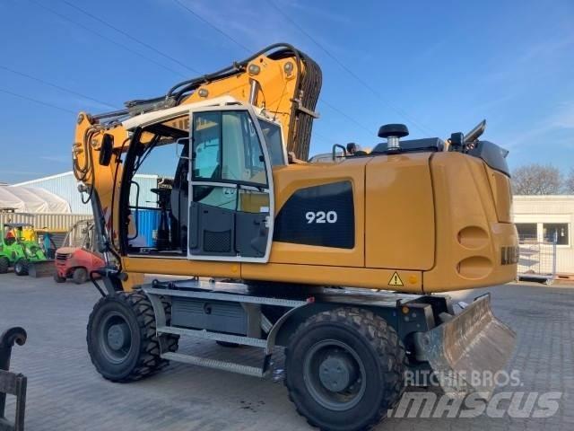 Liebherr A920 Колесни екскаватори