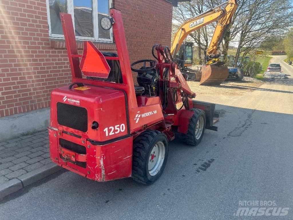 Weidemann 1250 Мини товарачи