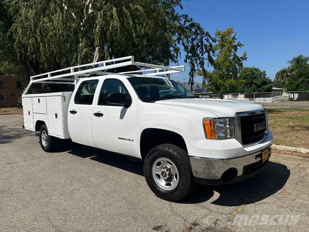 GMC Sierra 2500 HD Пикапи