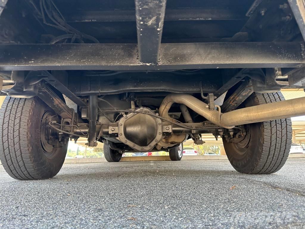 GMC Sierra 2500 HD Пикапи