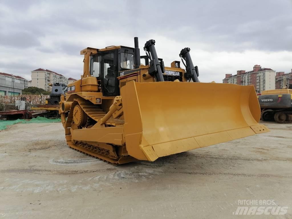 CAT D 8 R Верижни булдозери
