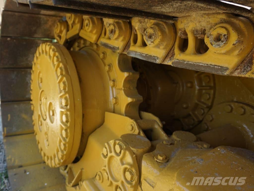 CAT D 6 K 2 LGP Верижни булдозери
