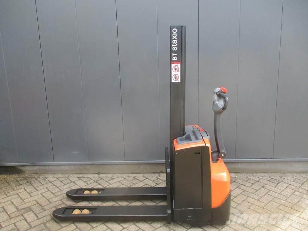 BT SWE 080L Колички високоповдигачи с теглич