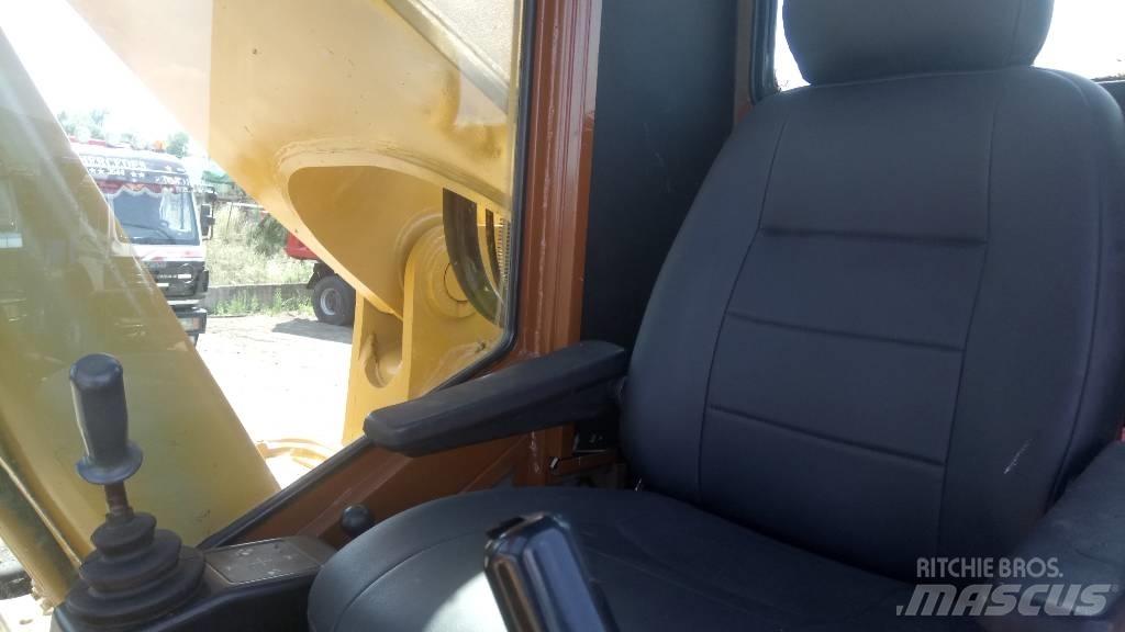 CAT 245 D ME Верижен екскаватор