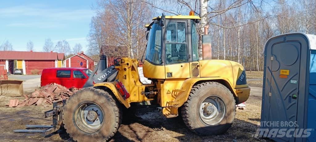 Volvo L 45 B Колесни товарачи