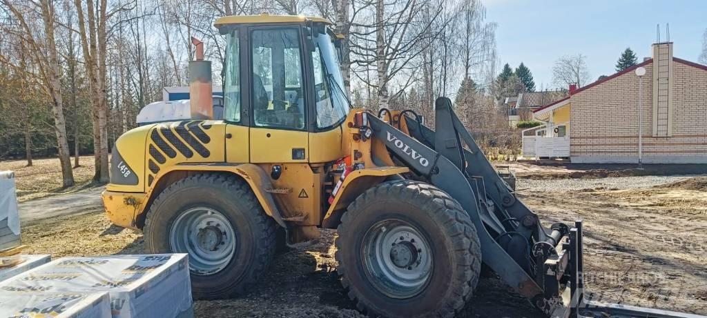 Volvo L 45 B Колесни товарачи