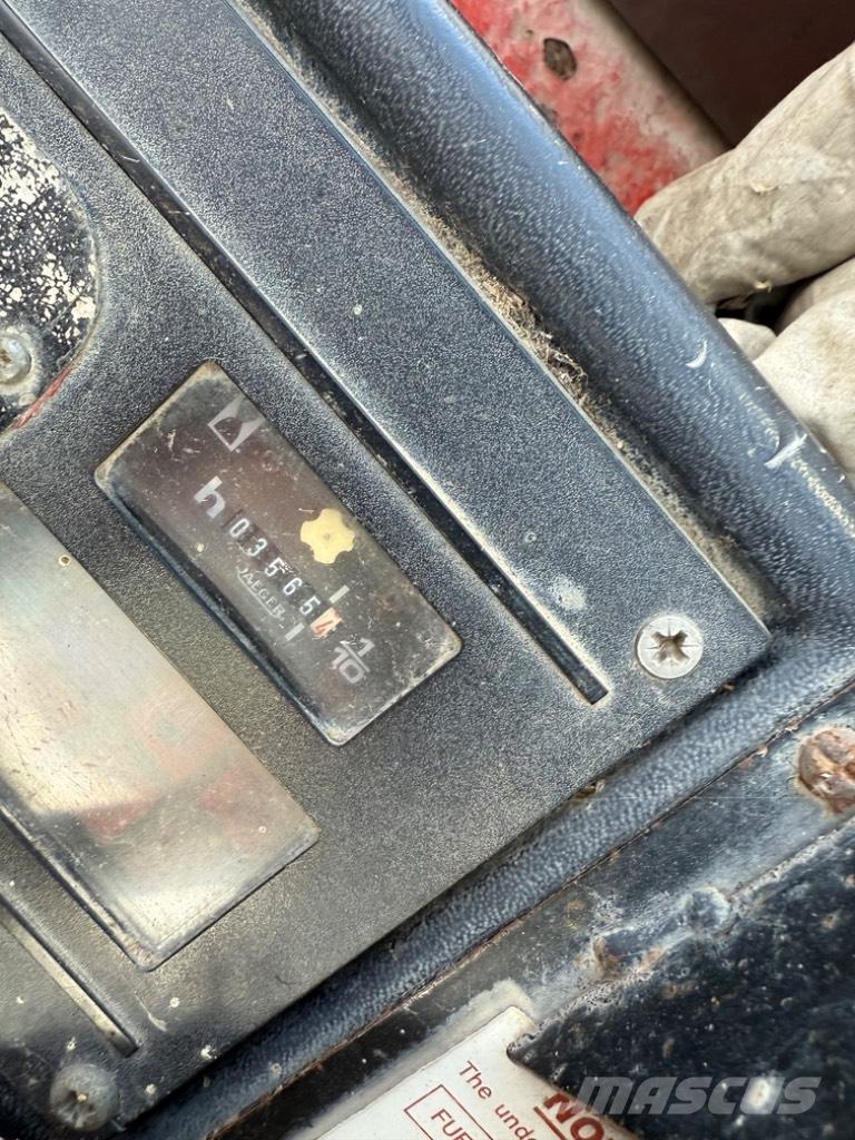 Manitou BT 420 Телескопични товарачи