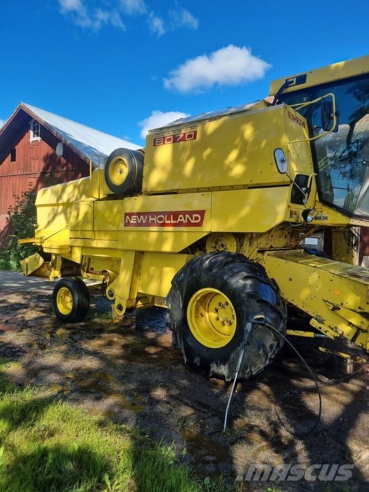 New Holland 8070, 20” Комбайни