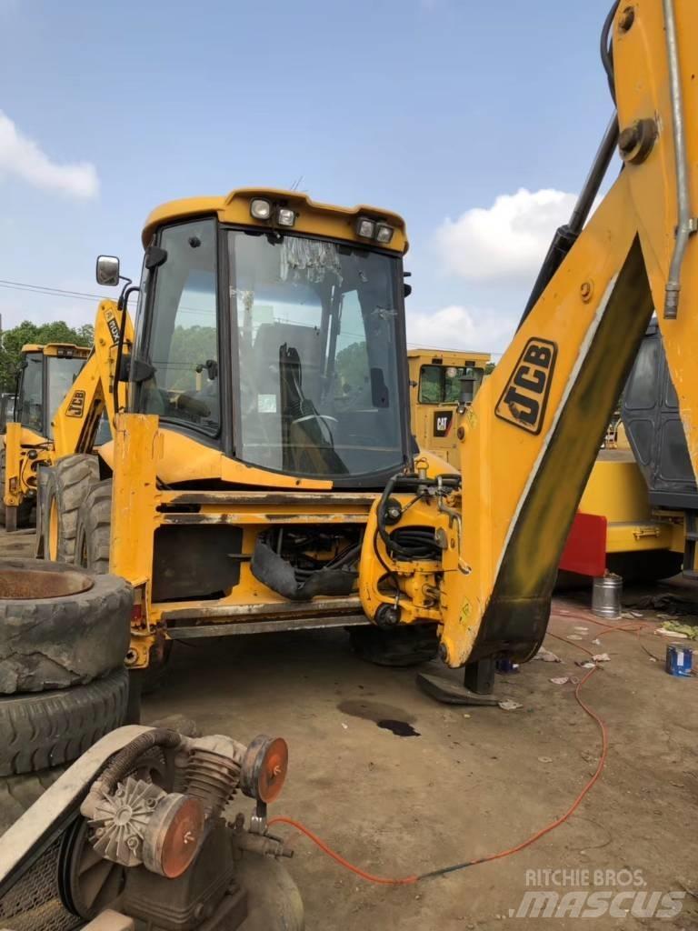 JCB 4 CX Товарач със заден ексватор