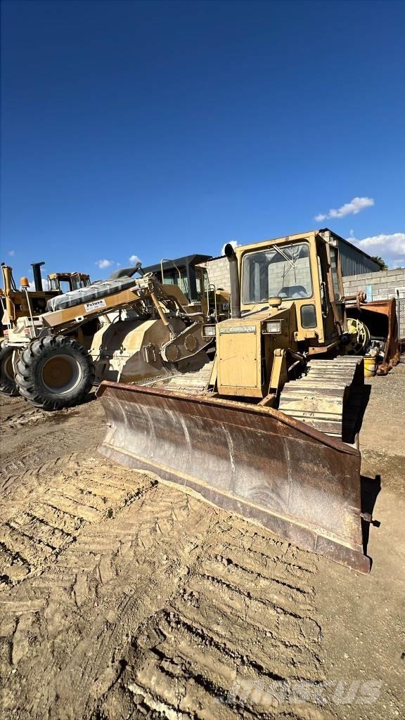 CAT D 4 C Верижни булдозери
