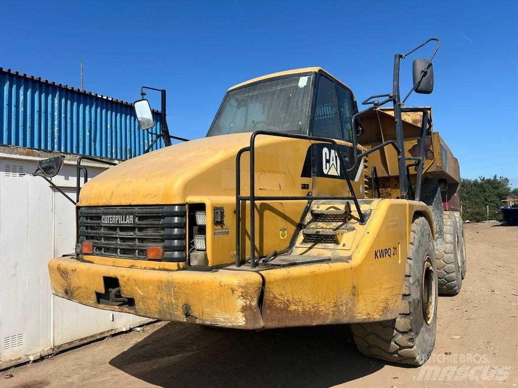 CAT 740 Дъмпери/моторни превозни средства