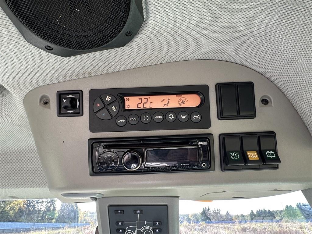 CLAAS Axion 840 Трактори