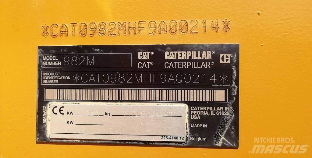 CAT 982 M Колесни товарачи