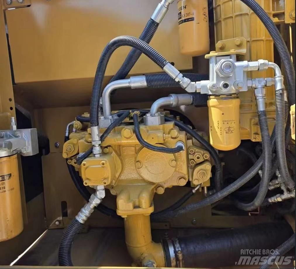 CAT 323 D Верижен екскаватор