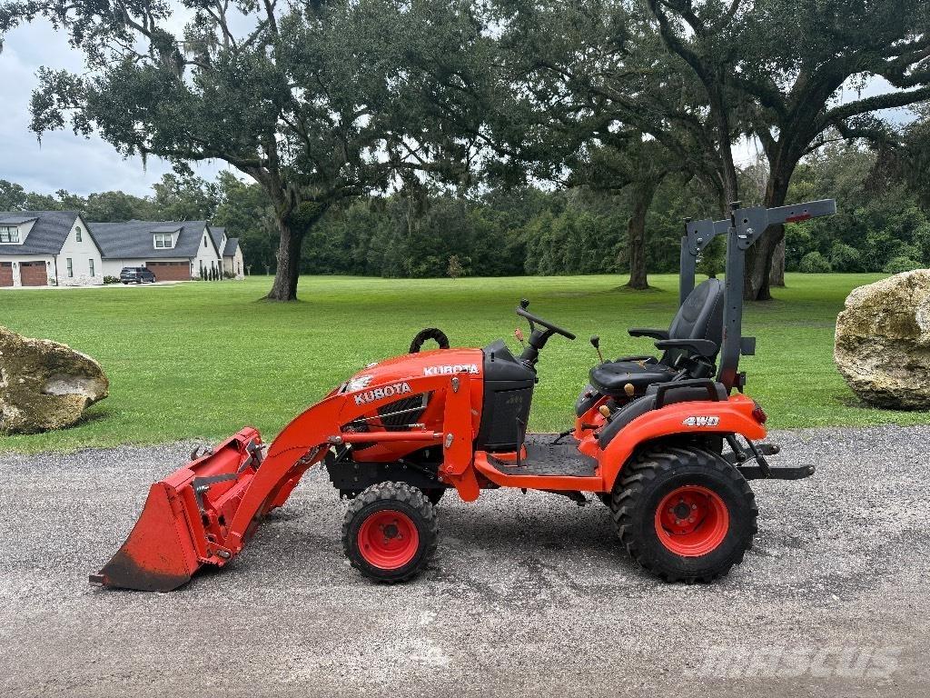 Kubota BX2380 Трактори