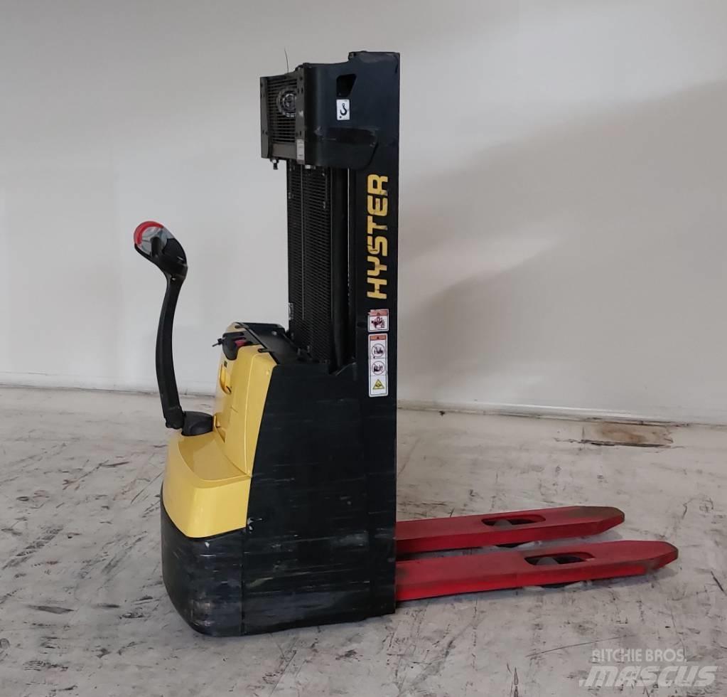 Hyster S 1.0 Колички високоповдигачи с теглич