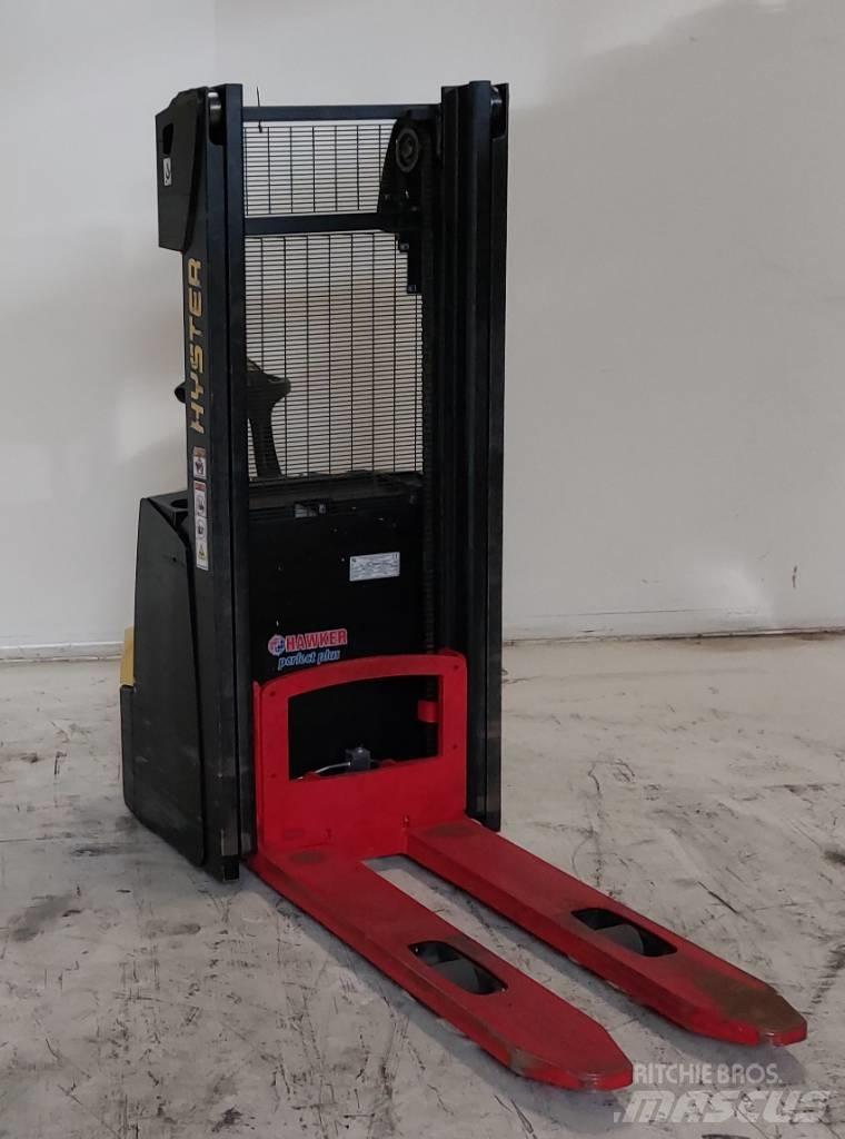 Hyster S 1.0 Колички високоповдигачи с теглич