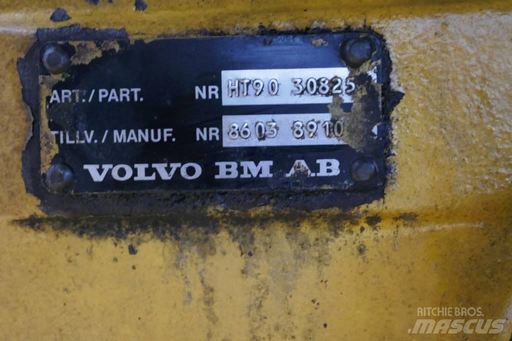 Volvo BM L 50 Предаване