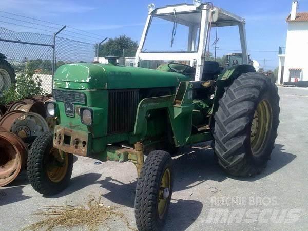 John Deere 2030 Трактори