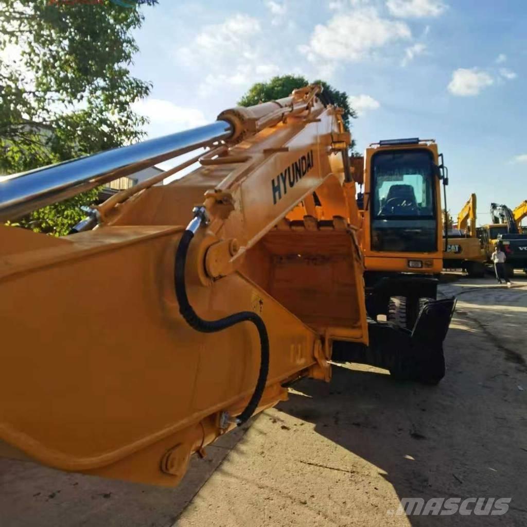 Hyundai R210w-7 Колесни екскаватори