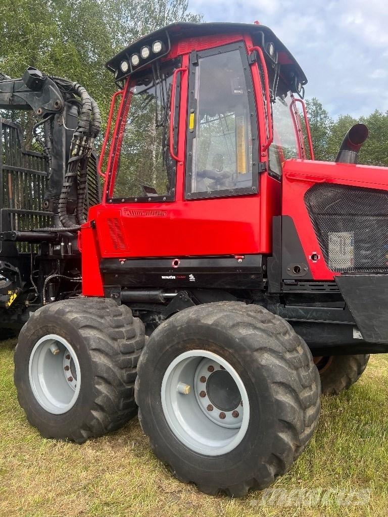 Komatsu 835 Форуардери