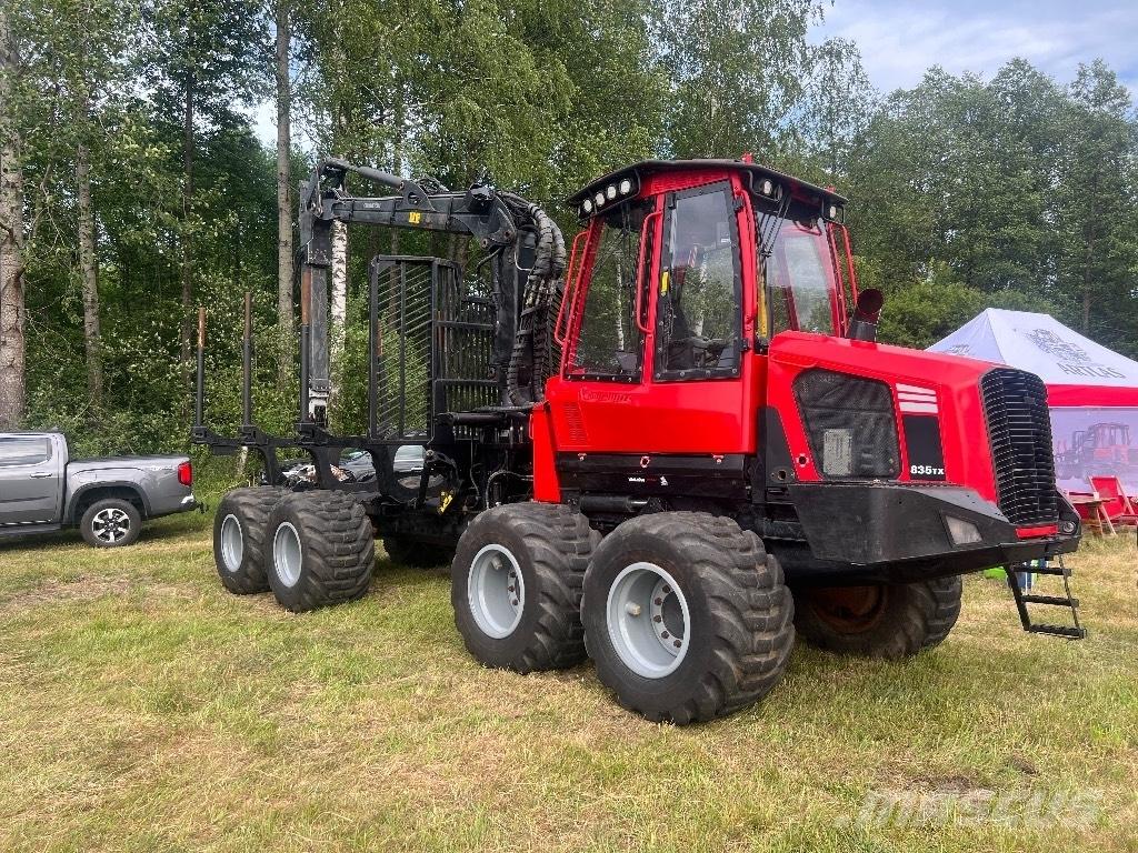 Komatsu 835 Форуардери