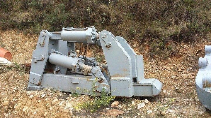 CAT SS RIPPER D9H Резачки