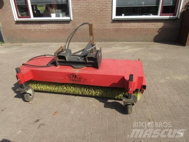 M SWEEP 200 Автоматични метачки с четки