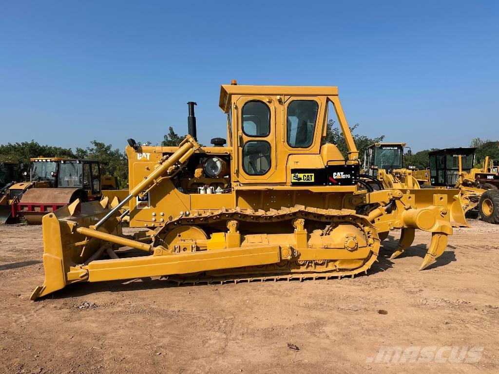 CAT D7G Верижни булдозери
