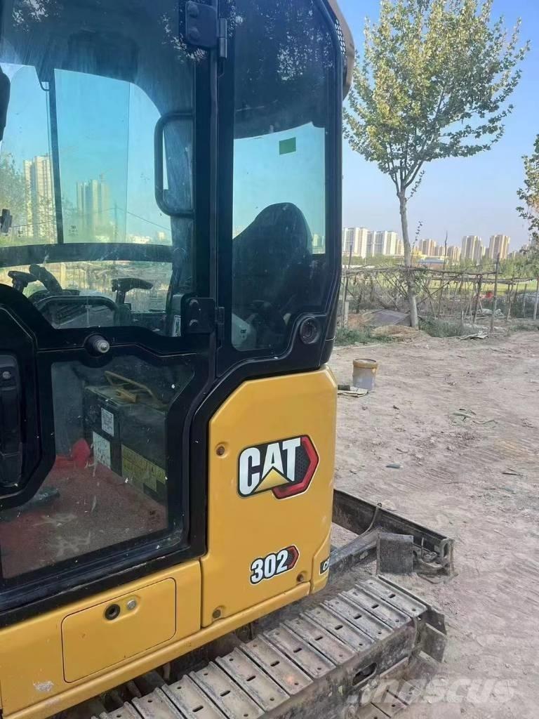 CAT 302 Мини екскаватори < 7 т